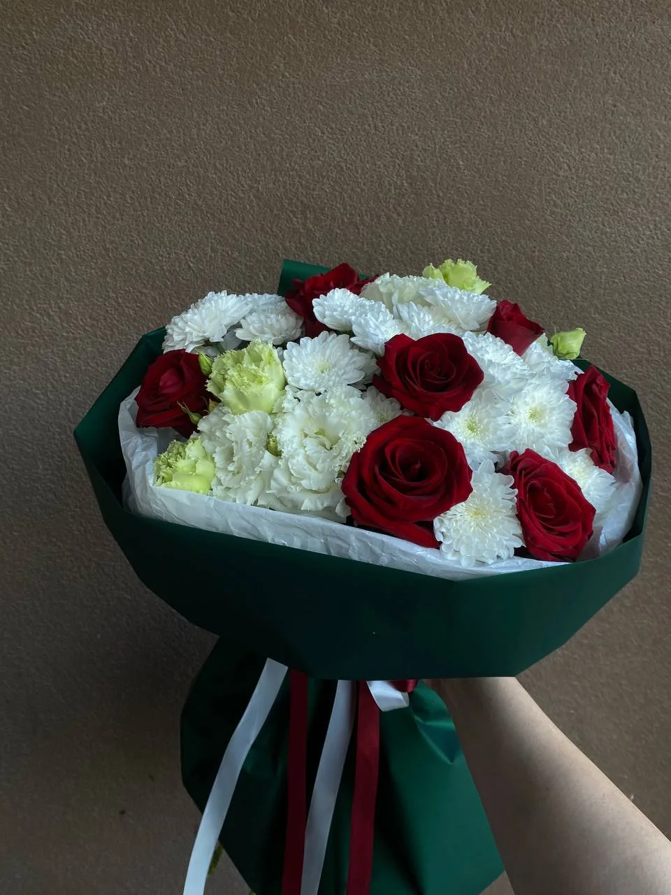 Букети з трояндами