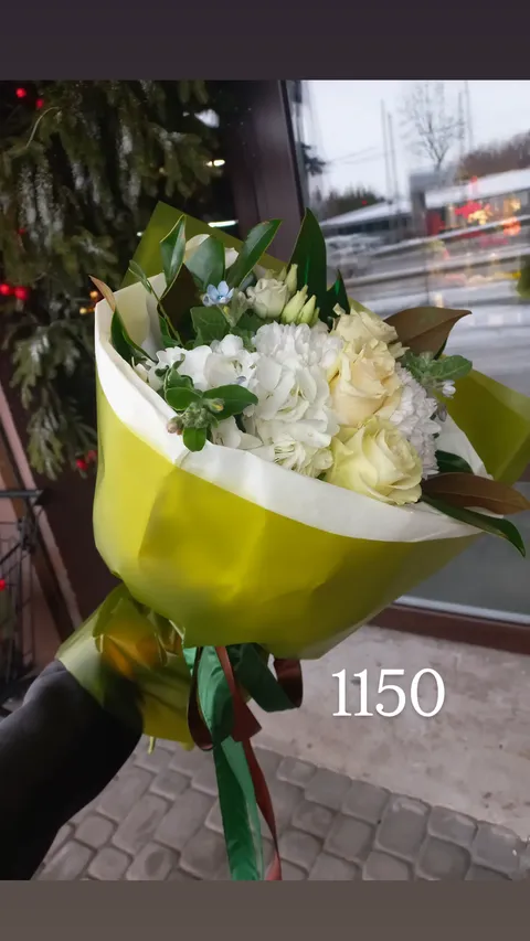 Букет №008 — стильний букет у жовтій гамі. Квітковий салон «Квітник», Дніпро.