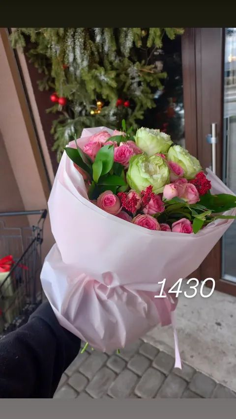 Букет №021 — стильний букет у жовтій гамі. Квітковий салон «Квітник», Дніпро.